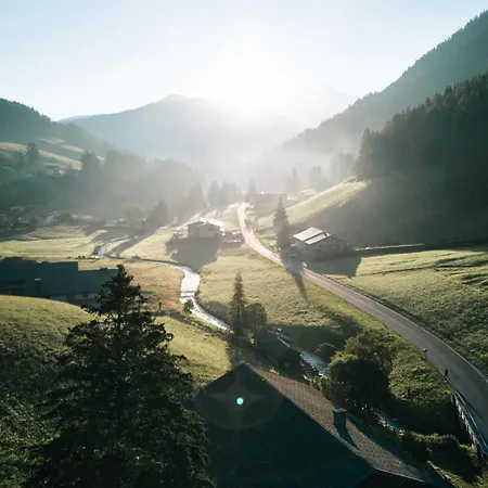 Almi's Hotel Obernberg am Brenner